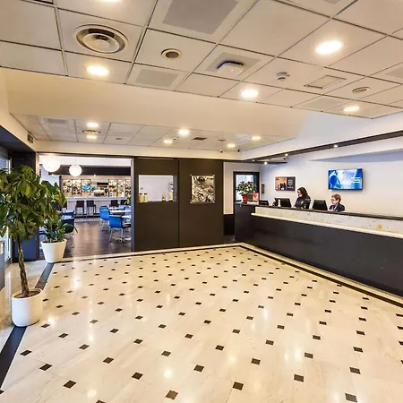 Novotel 4*