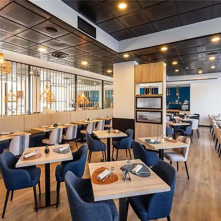 Novotel 4*