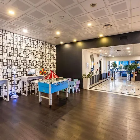 Novotel 4*