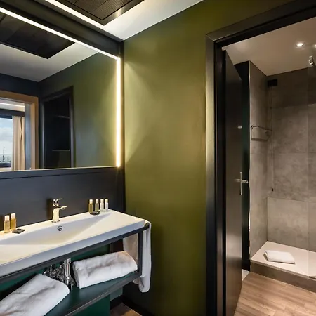 Novotel 4*