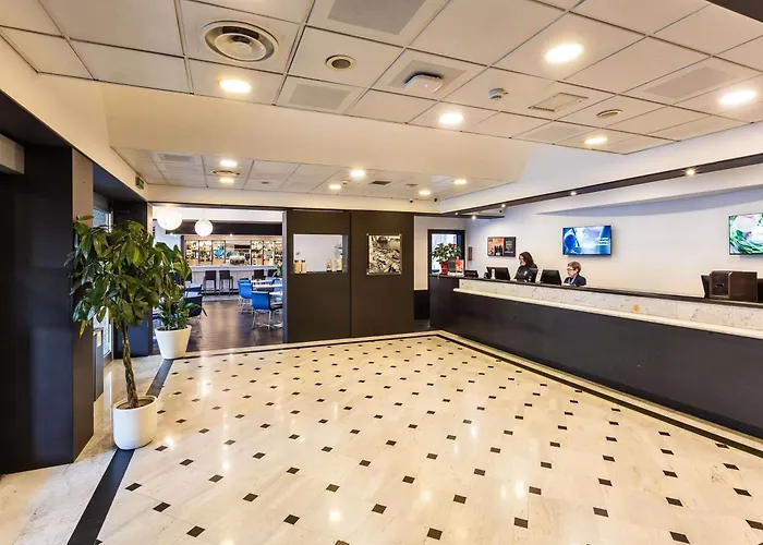 Novotel Hotel 4*