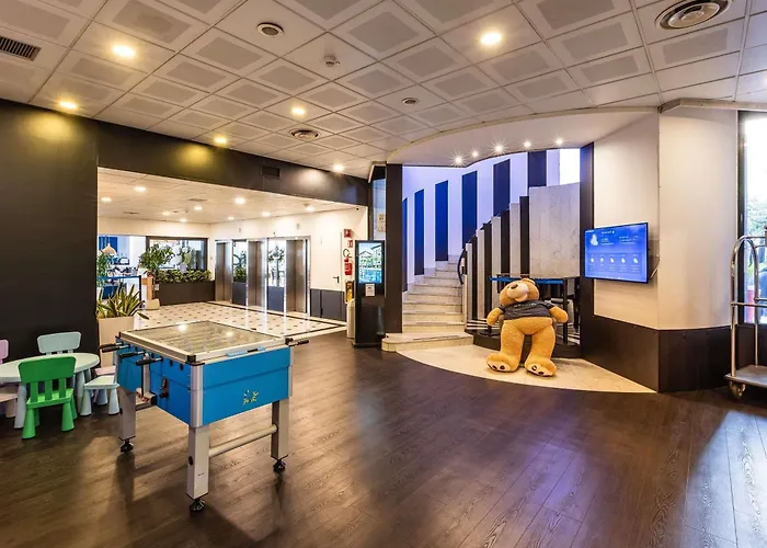 Novotel Hotel 4*